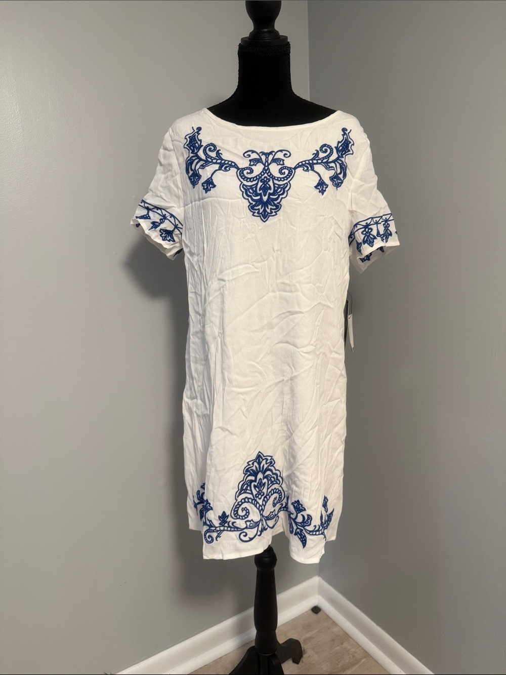 Lulu's White and Blue Embroidered Midi Dress